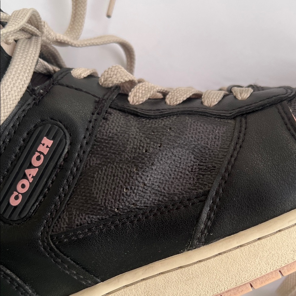Coach Black and‎ Pink Leather Hi Top Sneakers Size 8B
CD304 - Picture 14 of 14